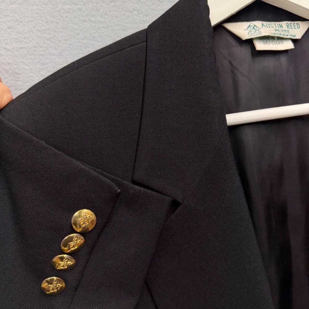 VTG Austin Reed Blazer 12P Black Wool Sport Coat Suit Jacket Gold Crest USA